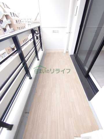 バルコニー　プライムメゾン湯島