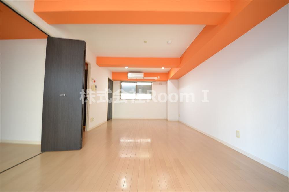 居室・リビング　居間です