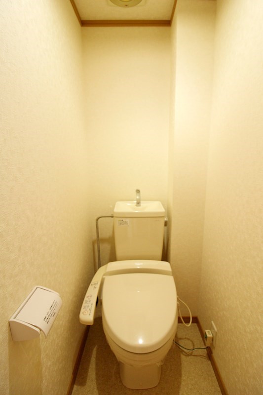 トイレ　※別部屋参考画像