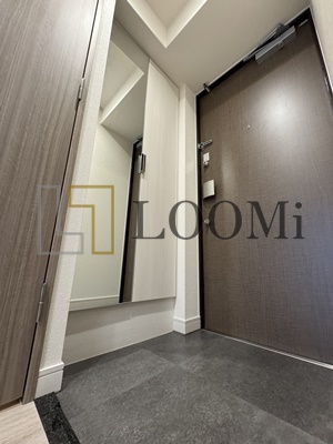 玄関　プレサンス天満橋ヴェルエラ　玄関