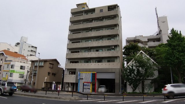 建物外観　オートロック付きで安心です！