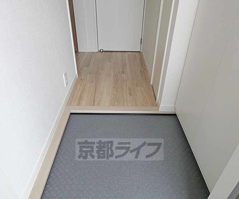 玄関　お洒落な雰囲気の玄関です。