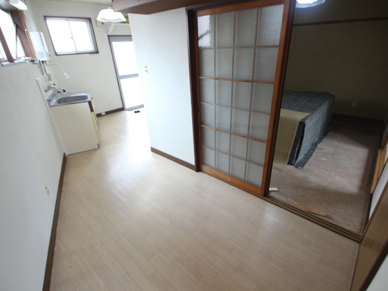 居室・リビング　※別の部屋の写真です。