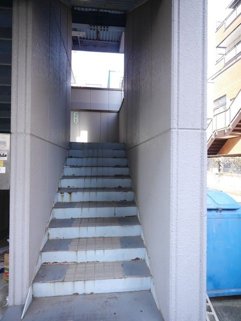 エントランス　マンション入り口