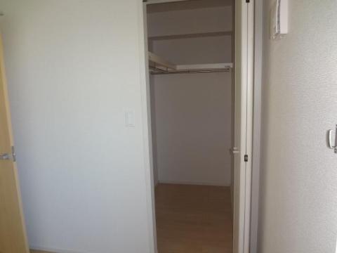 収納　Ｗ－ＣＬ