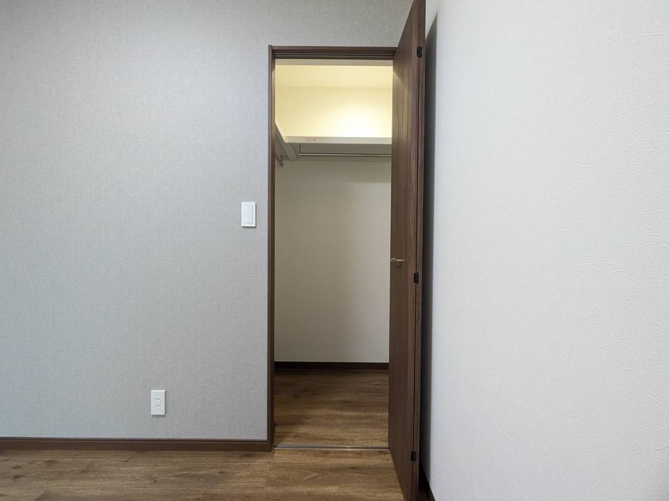 収納　ウォークインクローゼット