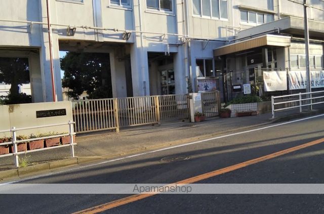 中学校　横浜市立境木中学校（中学校）まで2716m