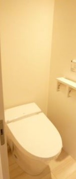 トイレ　別号室の参考写真です。