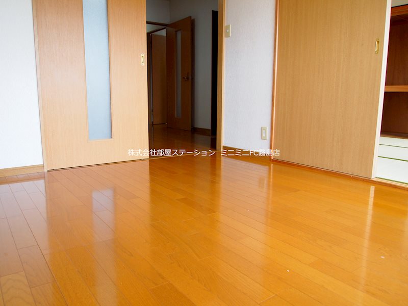 居室・リビング　同型