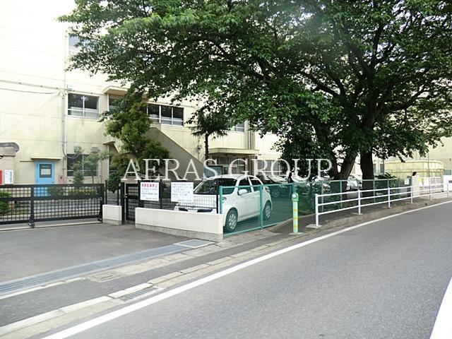 小学校　船橋市立高根台第三小学校（小学校）まで521m