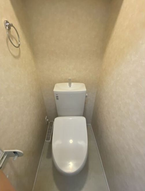 トイレ　※同施工会社の参考写真となります。