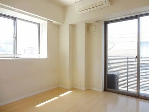 居室・リビング　※別部屋参考写真