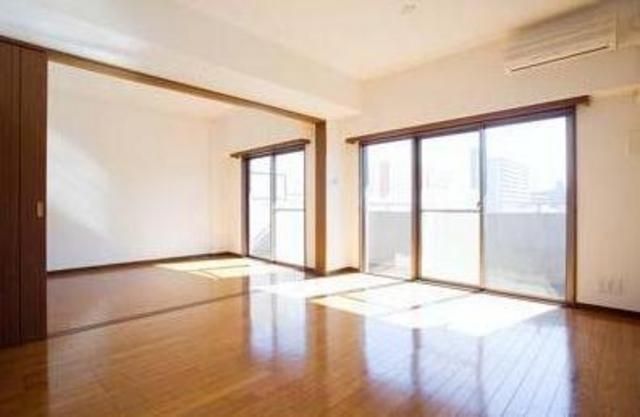 居室・リビング　居室南向き