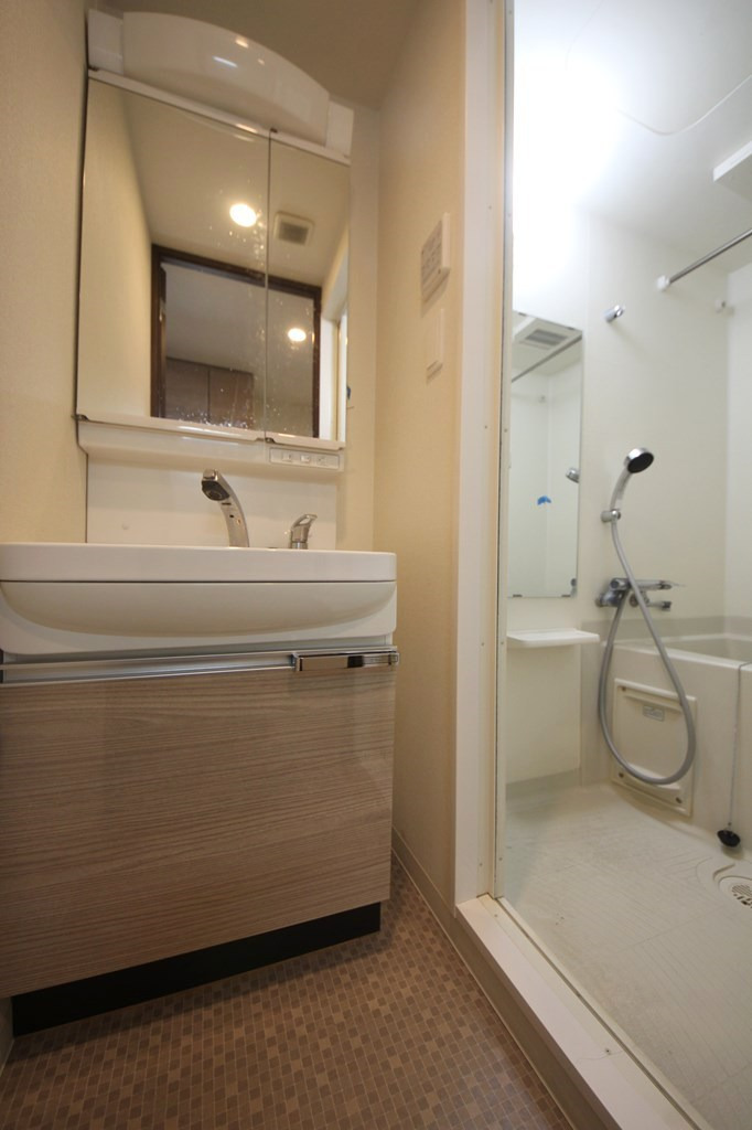 洗面設備　プレサンス本町エクストラ