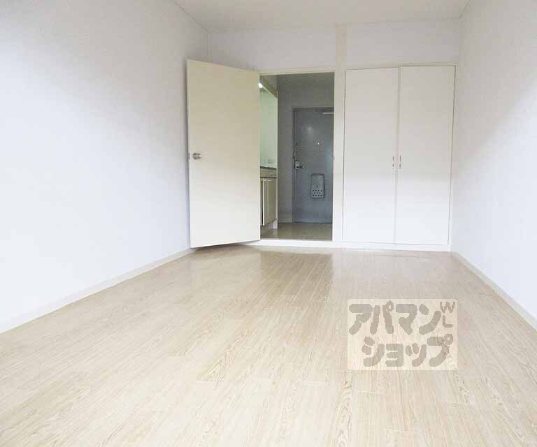 居室・リビング　広いお部屋！