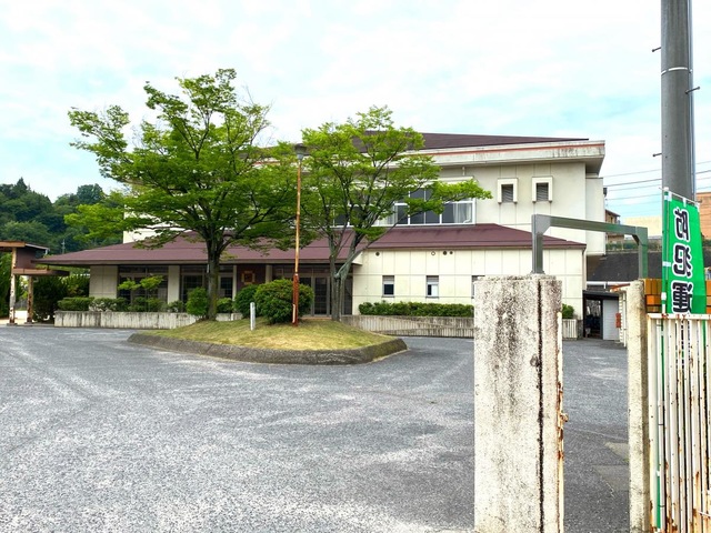 小学校　廿日市市立阿品台西小学校（小学校）まで996m