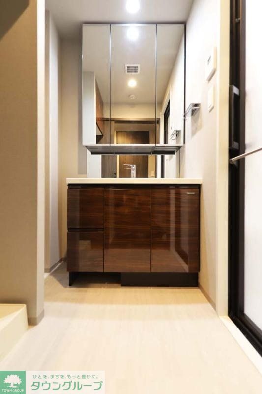 洗面設備　お部屋探しは株式会社　タウンハウジング　までお気軽にお問合…