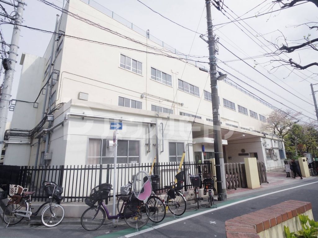 小学校　荒川区立第二峡田小学校（小学校）まで290m