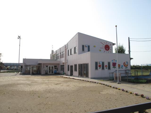 幼稚園・保育園　小高保育園（幼稚園・保育園）まで750m