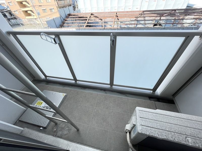 バルコニー　同物件別部屋写真