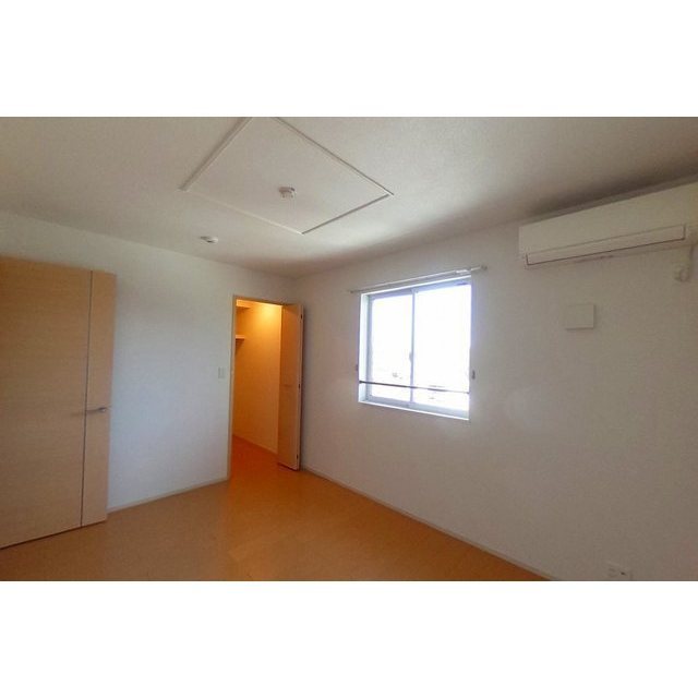 その他設備　北側洋室　エアコン付き