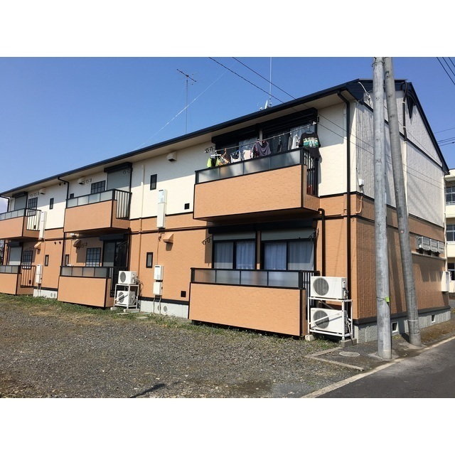 建物外観　外壁塗装済