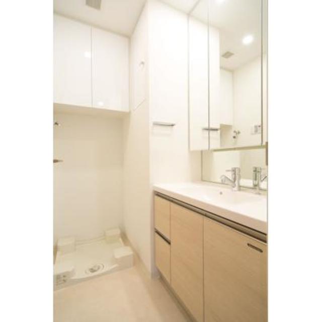 洗面設備　※写真は同タイプ住戸です。