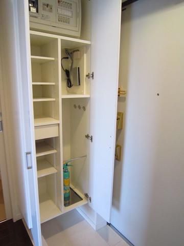 玄関　玄関シューズボックスあり