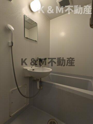 バス・シャワールーム　ゆったり過ごせるお風呂です