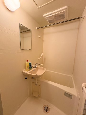 バス・シャワールーム　1ヶ月分賃料サービス☆家電家具付☆セルフ内見◎初期費5万以下