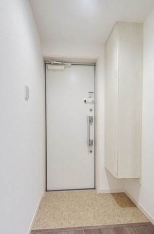 玄関　別部屋参考写真となります