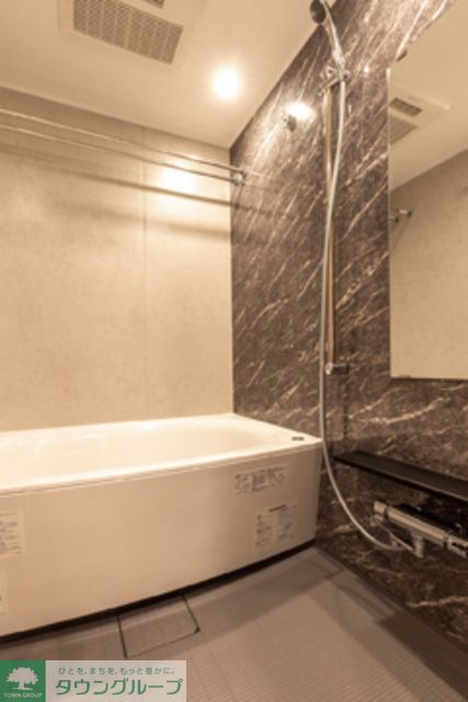 バス・シャワールーム　※写真は同タイプ住戸です。