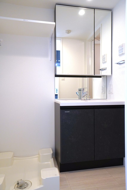 洗面設備　※写真は同タイプ住戸です。