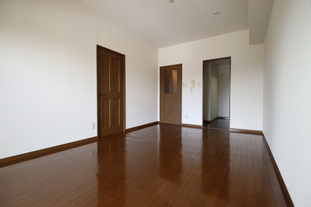 居室・リビング　※別室の参考写真の為、現況優先です。