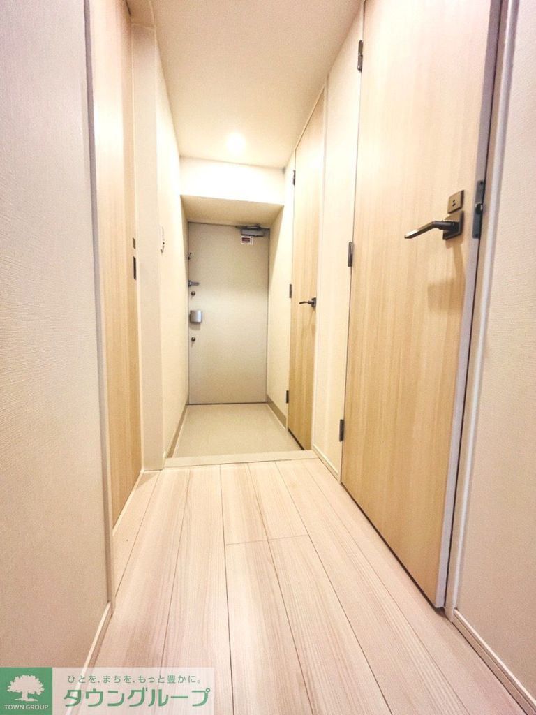 玄関　お部屋探しは株式会社　タウンハウジング　までお気軽にお問合…