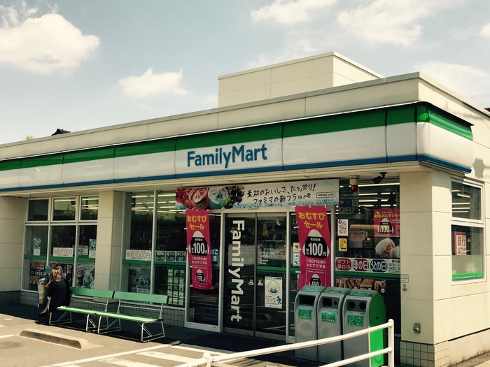 コンビニ　ファミリーマート　中野白鷺店（コンビニ）まで87m