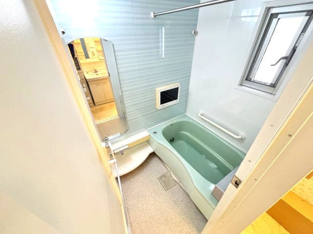 バス・シャワールーム　※清掃前写真