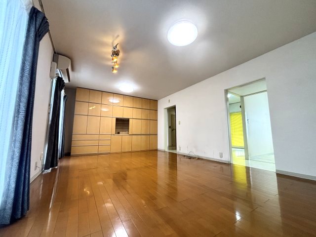 居室・リビング　※清掃前写真