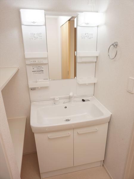 洗面設備　洗面所