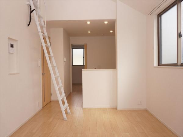 居室・リビング　内装