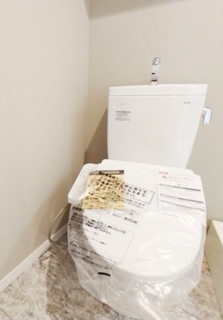 トイレ　同仕様参考写真