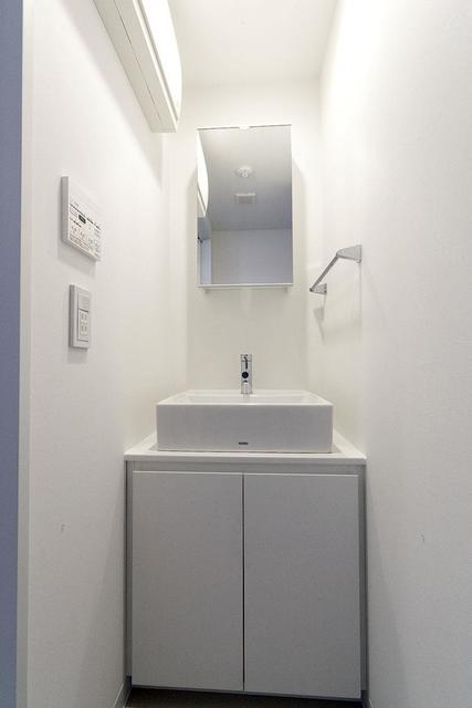 洗面設備　※写真は同タイプ住戸です。