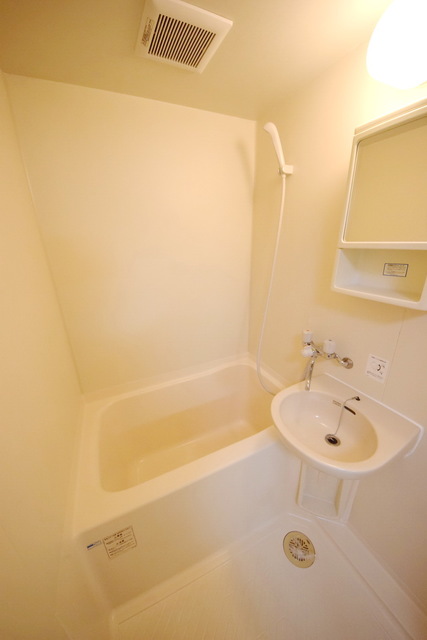 バス・シャワールーム　～一日の疲れを癒しましょう～