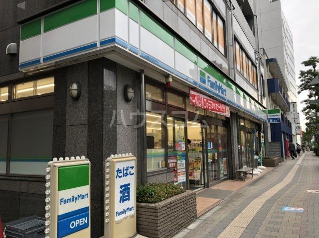コンビニ　ファミリーマート吉祥寺公園通り店（コンビニ）まで449m