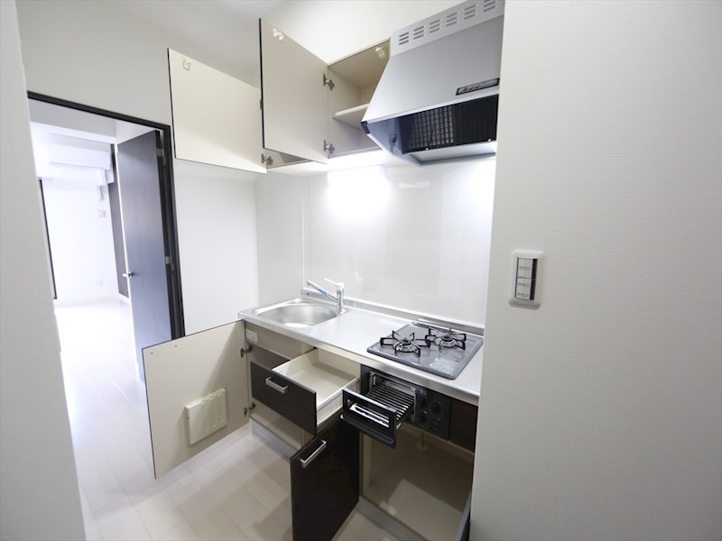 キッチン　システムキッチン（ガス2口コンログリル付）