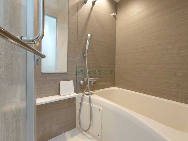 バス・シャワールーム　別部屋参考画像