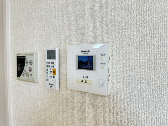 セキュリティ　モニター付きインターホン