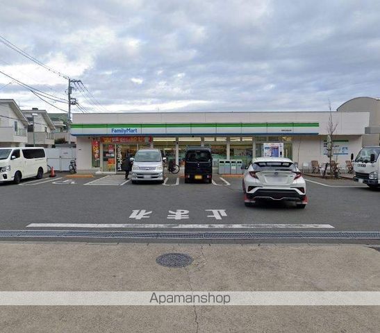 コンビニ　ファミリーマート（コンビニ）まで365m