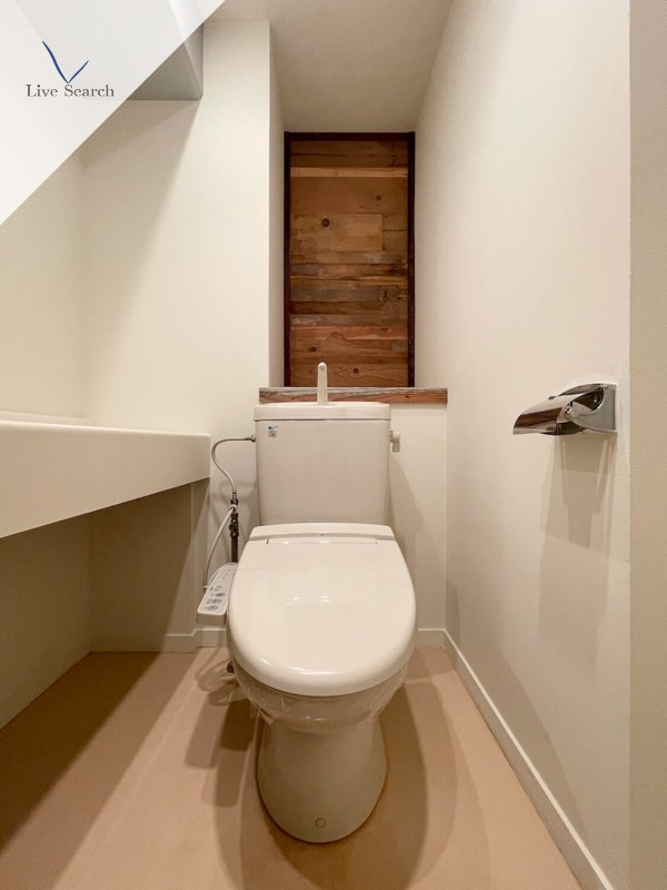 トイレ　別号室