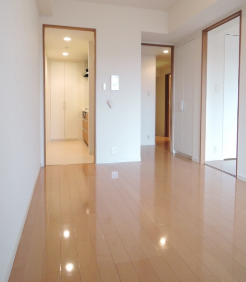 居室・リビング　☆明るい居室☆